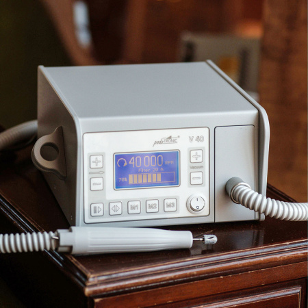 аппарат_для_педикюра_с_пылесосом_podotronic_beauty___tronic_v_40_3.jpg