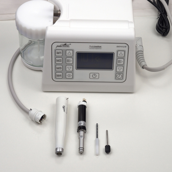 Фото - Аппарат для педикюра PodoTRONIC Genius (со спреем)