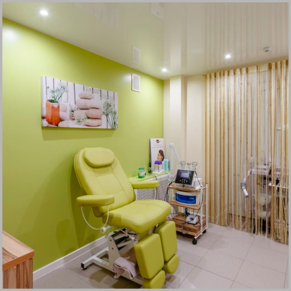 Фото - Педикюрно-косметологическое кресло Татьяна (4 мотора)