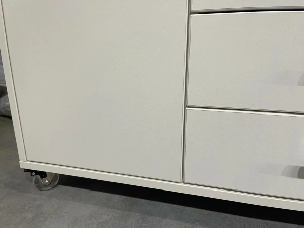 Фото - Педикюрная тумба ТУ-4 с УФО