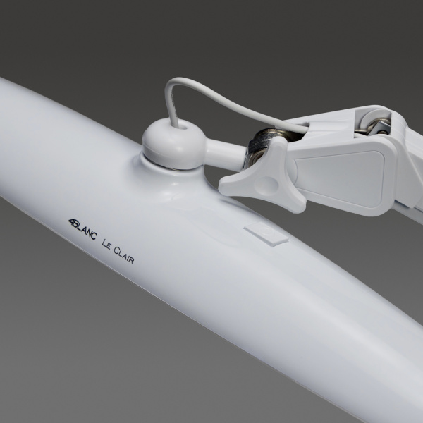 Фото - Бестеневая лампа 4BLANC Le Clair на стойке