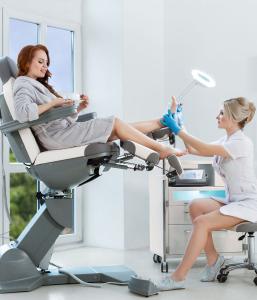 Фото - Педикюрное кресло РИАНА (3 мотора) РУ0 