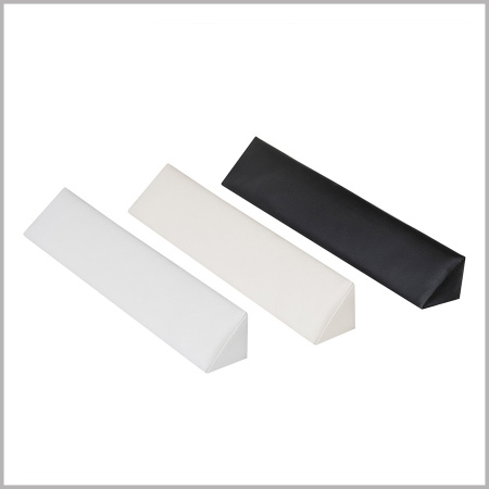 Фото - Валик-подушка под спину