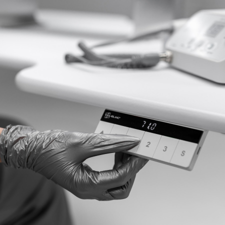 Фото - Стол для маникюра 4BLANC